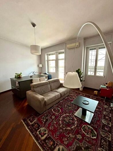 Appartamento trilocale in affitto in Corso Giuseppe Garibaldi, Moscova, Milano