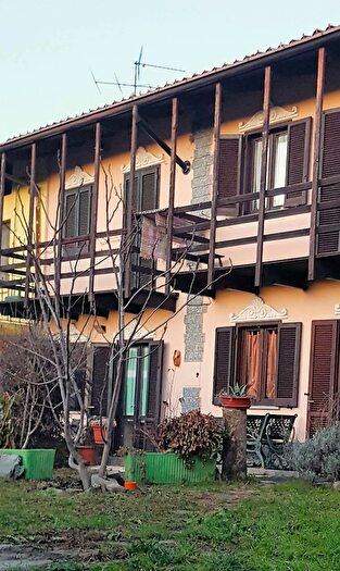 Casa bilocale in vendita in Via Roma, Reano