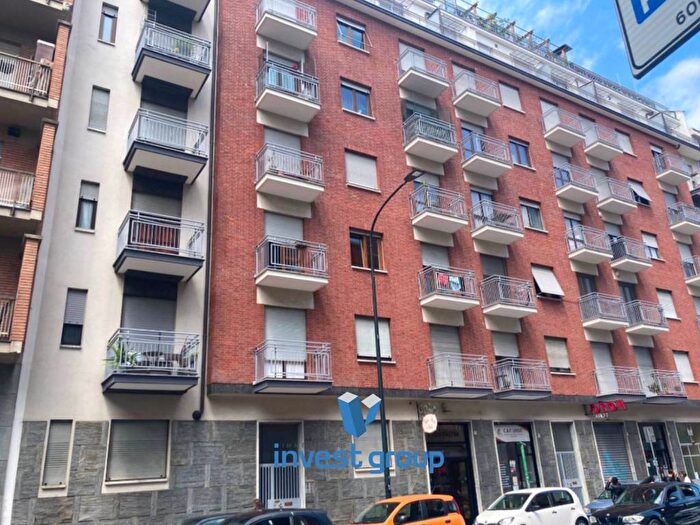 Appartamento trilocale in affitto in Via Ventimiglia, Nizza Millefonti, Torino