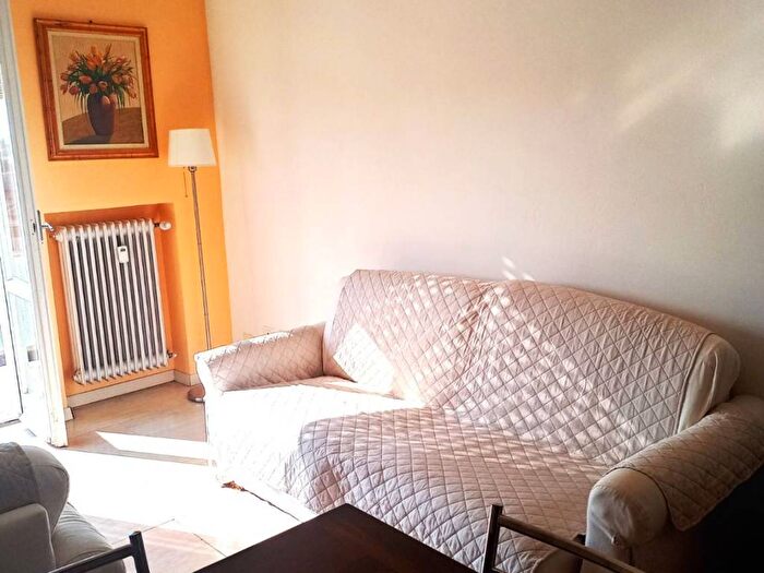 Appartamento trilocale in affitto in Via Caccialupo, Politecnico Scalabrini, Piacenza