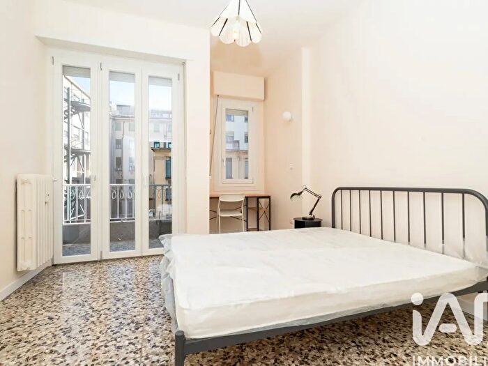 Appartamento con 5 locali in affitto in Via Genova, Torino