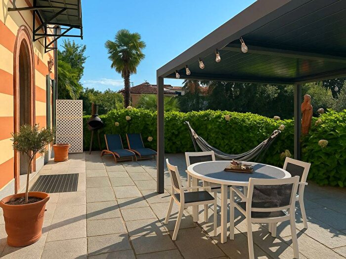 Appartamento bilocale in affitto in Via dei Partigiani, Centro, Arona