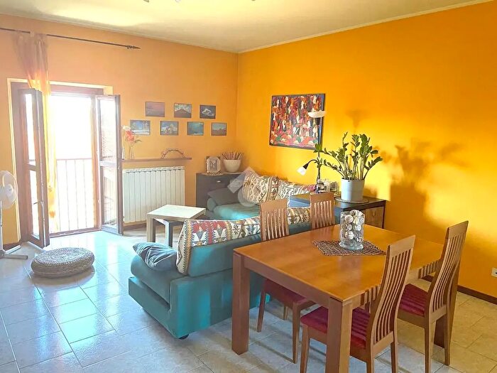 Appartamento trilocale in vendita in Via S Rocco, Samarate