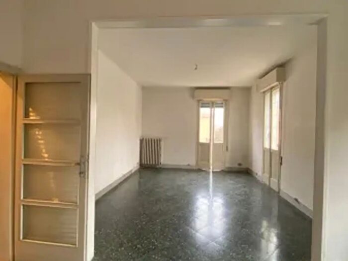 Appartamento quadrilocale in vendita in Viale Gaetano Moreali, Modena