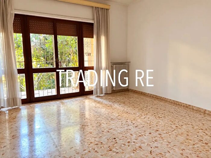 Appartamento con 5 locali in vendita in Via Campagnano, Roma