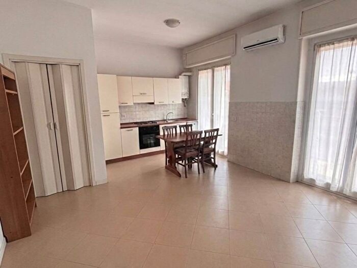 Appartamento monolocale in affitto in Largo Alfonso La Marmora, Centro, Sesto San Giovanni