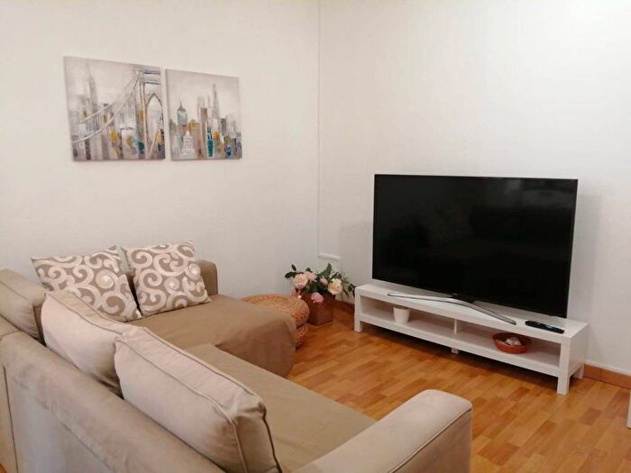 Appartamento trilocale in affitto in Viale Camillo Golgi, Policlinico, Pavia