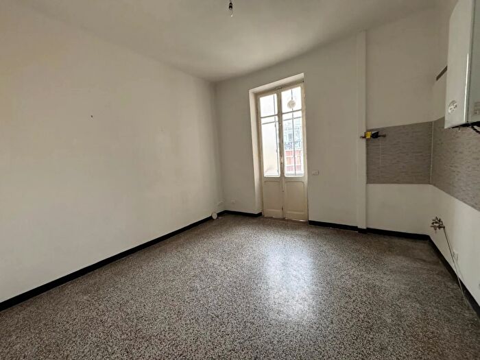 Appartamento bilocale in vendita in Via Tasso, Savona