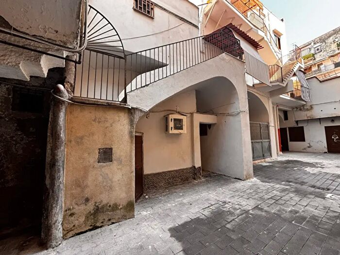 Appartamento monolocale in vendita in Via Cavour N, Torre Del Greco