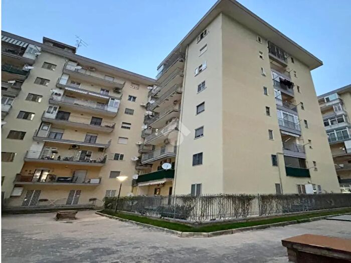Appartamento quadrilocale in vendita in Via Annunziatella, Castellammare Di Stabia