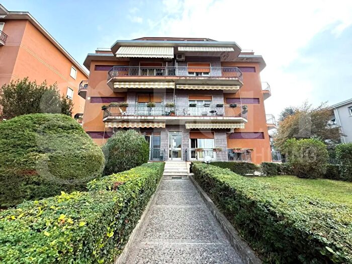 Appartamento trilocale in vendita in Via per Castrezzato, Coccaglio