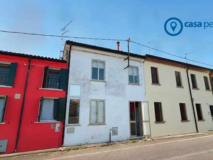 Casa bilocale in vendita in Via Guglielmo Marconi, Costa Di Rovigo