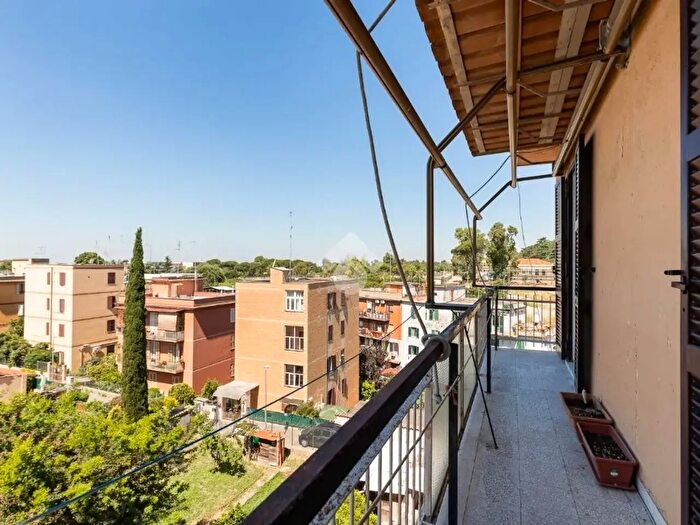 Appartamento bilocale in vendita in Via Cesare Lombroso, Roma