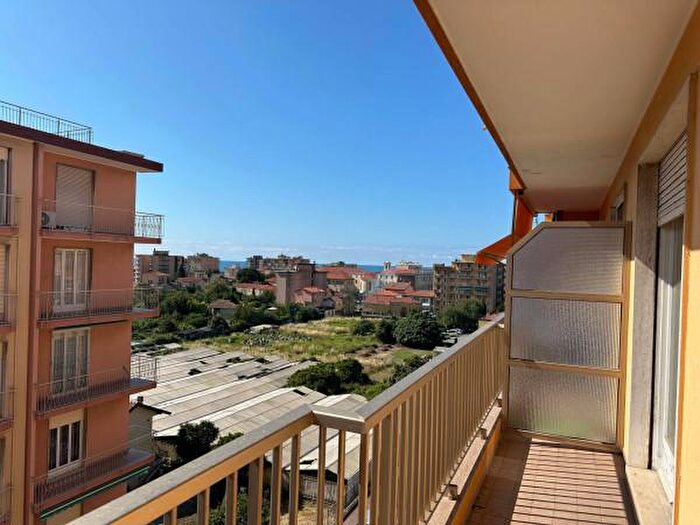 Appartamento quadrilocale in vendita in Via Don Giovanni Bosco, Vallecrosia