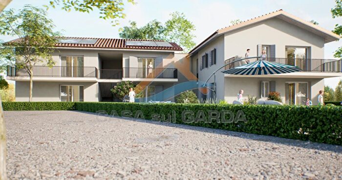 Appartamento trilocale in vendita in Via Broglie, Peschiera Del Garda