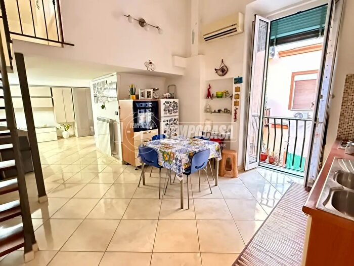 Appartamento monolocale in vendita in Via San Attanasio, Napoli