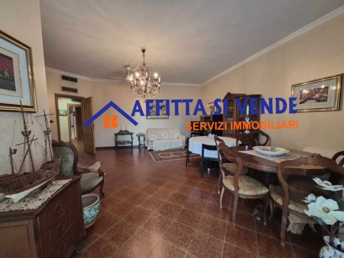 Appartamento con 5 locali in vendita in Viale Scala Greca, Siracusa