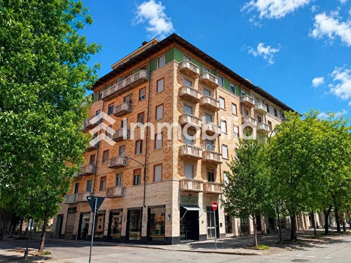Appartamento trilocale in vendita in Corso Alcide De Gasperi B, Torino