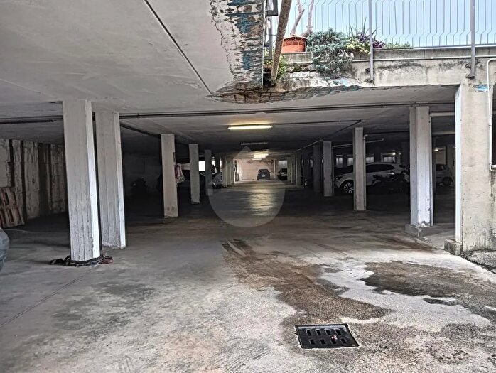 Appartamento trilocale in vendita in Pomezia