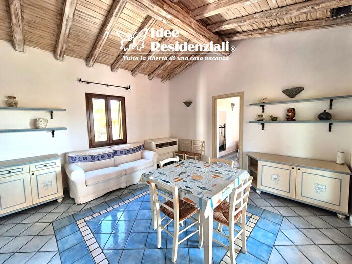 Casa trilocale in vendita in Via Mar Nero, Olbia
