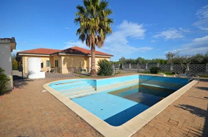 Casa con 5 locali in vendita in CoriglianoRossano Cda Fabbrica Snc, CoriglianoRossano