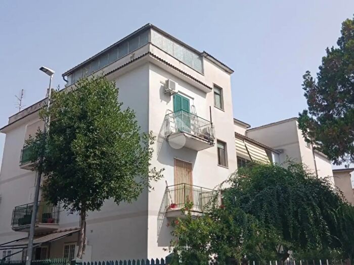 Appartamento monolocale in vendita in Via Angelo Salmoiraghi, Roma