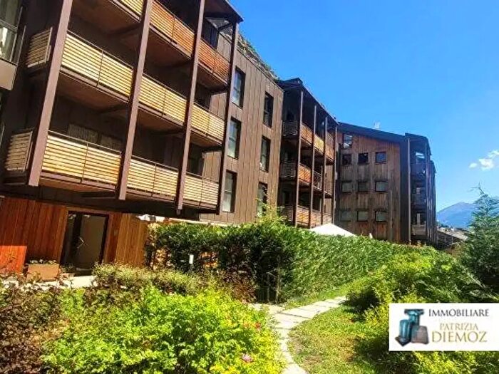 Appartamento trilocale in vendita in Strada LarzeyEntrèves, Courmayeur