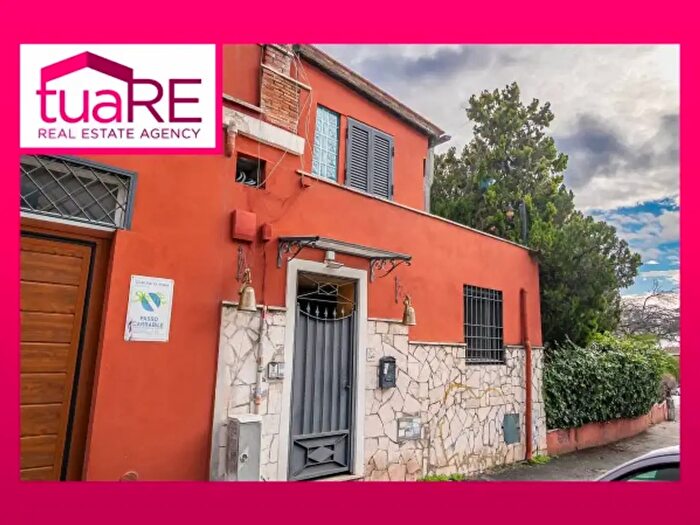 Casa bilocale in vendita in Via Guido Guinizelli, Roma