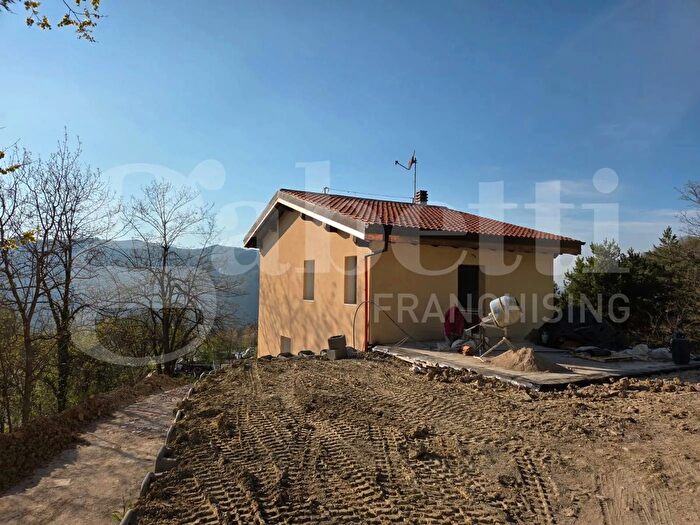 Casa con 5 locali in vendita in Loc Lantanè, Monzuno