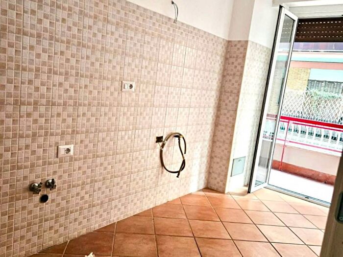 Appartamento trilocale in affitto in Via Alessandro Piola Caselli, Ostia Levante, Roma