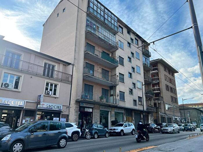 Appartamento quadrilocale in affitto in Via Cristoforo Colombo, Emanuele II C Colombo Morelli e Silvati, Avellino