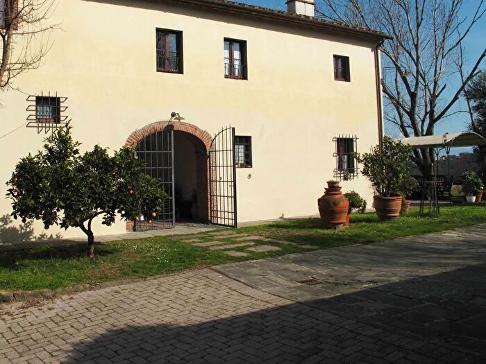 Casa con 14 locali in vendita in Via San Biagio Serravalle Pistoiese, Serravalle Pistoiese
