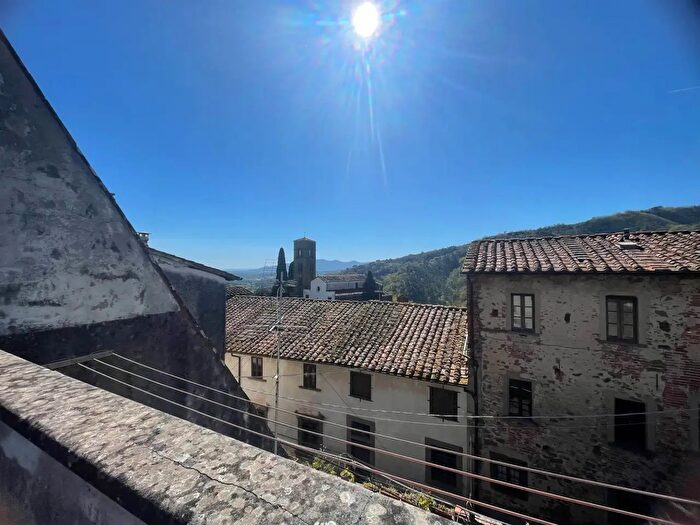 Appartamento quadrilocale in vendita in Via Pierucci, Buggiano