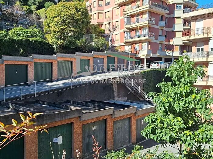 Appartamento bilocale in vendita in Via Betti, Rapallo