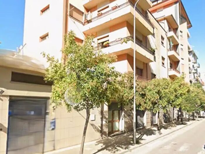 Appartamento trilocale in vendita in Via Panebianco, Cosenza