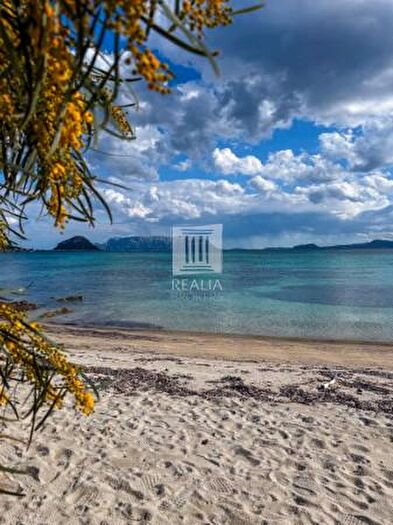 Casa trilocale in vendita in Via Bouganville, Golfo Aranci