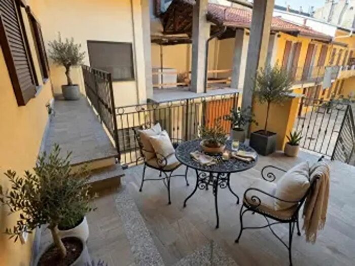 Appartamento trilocale in vendita in Via Emilio Murciano, Galliate