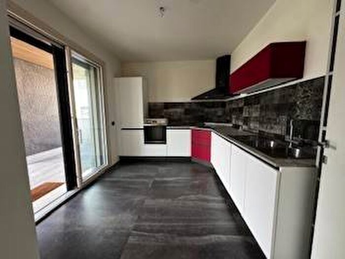 Appartamento con 6 locali in affitto in Via Gaspare Pagani, San Faustino, Modena