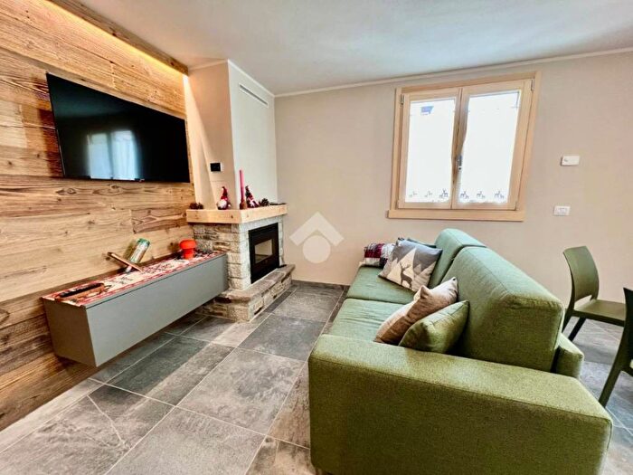 Appartamento bilocale in affitto in Via IV Novembre, Centro, Vione