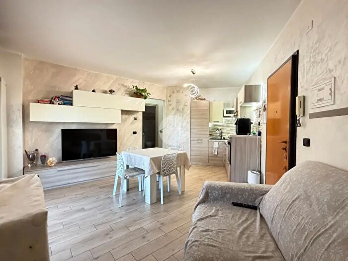 Appartamento trilocale in vendita in Corso Puccini, Venaria Reale