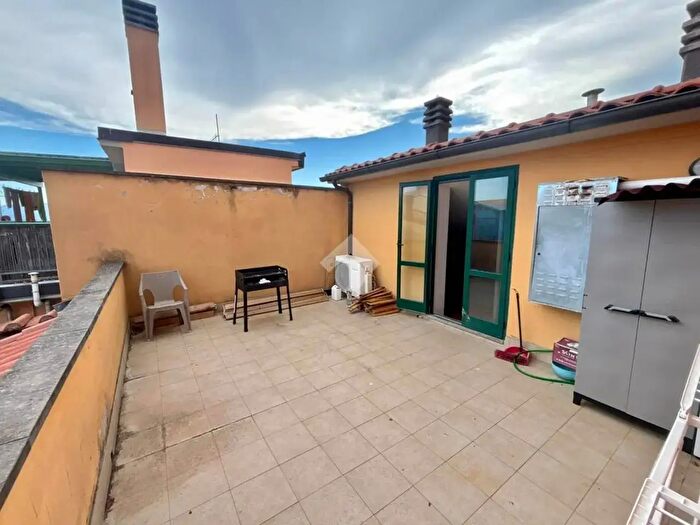 Appartamento trilocale in vendita in Via FLli Rosselli, Montemurlo