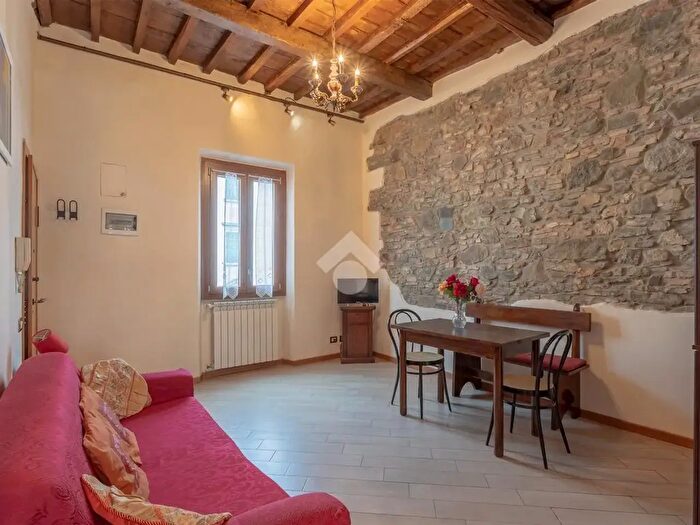 Appartamento trilocale in vendita in Via Frà Bartolommeo, Firenze