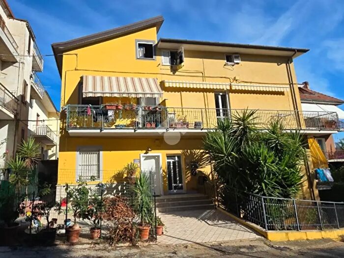 Casa con 5 locali in vendita in Via Carnia, San Benedetto Del Tronto