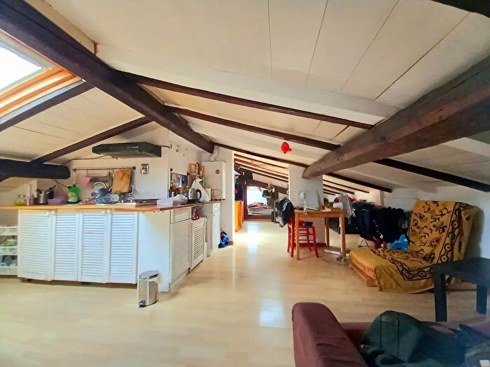 Appartamento trilocale in vendita in Via Massarenti, Bologna