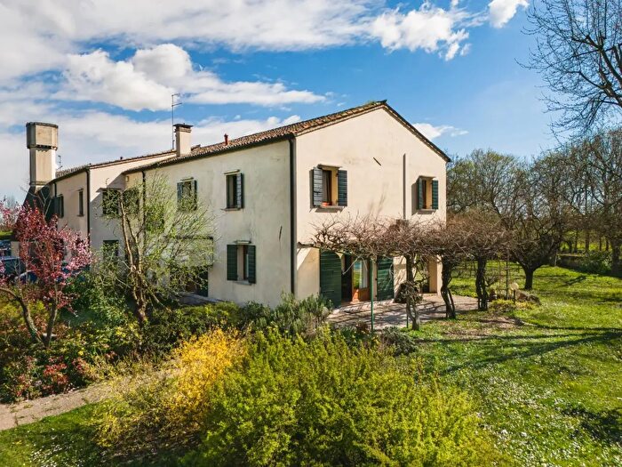 Appartamento con 14 locali in vendita in Silea