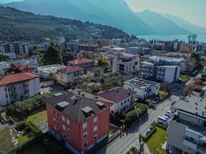 Appartamento quadrilocale in vendita in Riva Del Garda