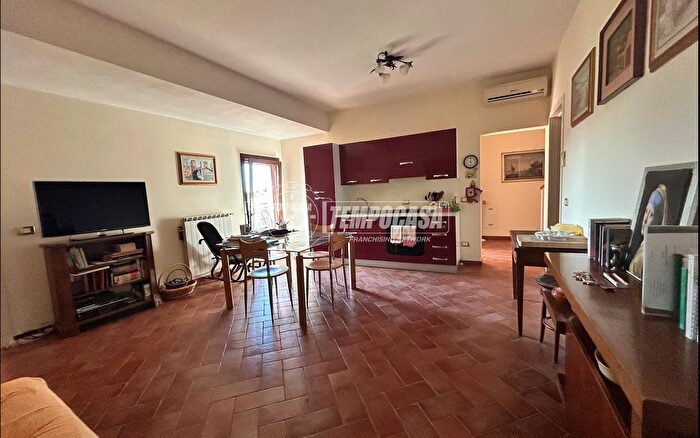 Appartamento trilocale in vendita in Via Edgardo Fogli, Comacchio