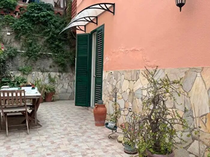 Appartamento quadrilocale in vendita in Via Acqua del Conte, Messina