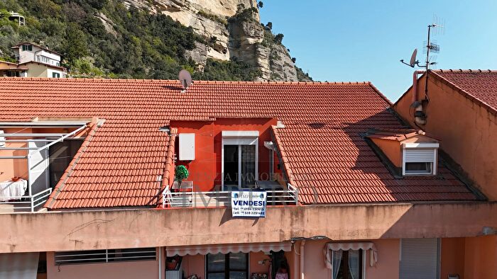 Appartamento trilocale in vendita in Corso Limone Piemonte, Ventimiglia