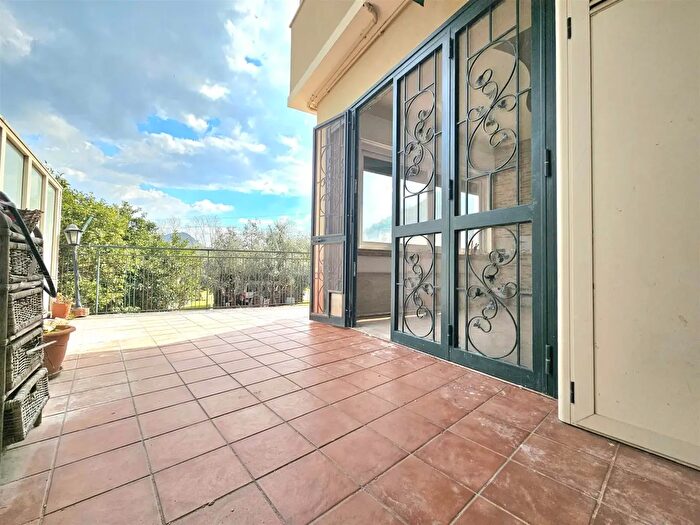 Appartamento con 5 locali in vendita in Via XXV Luglio, Cava De Tirreni